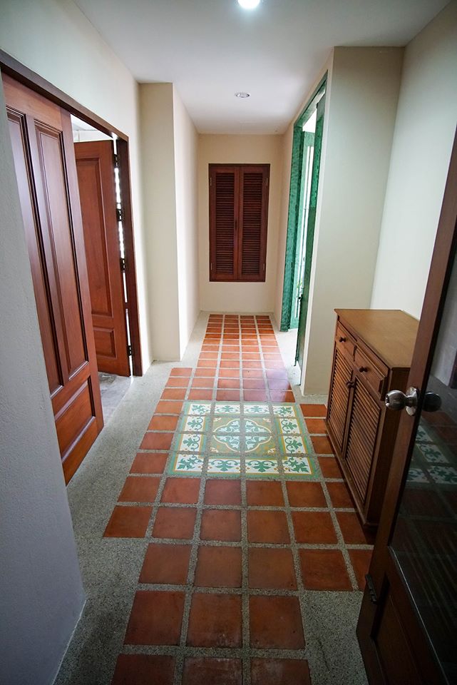 Apartment in Phrompong