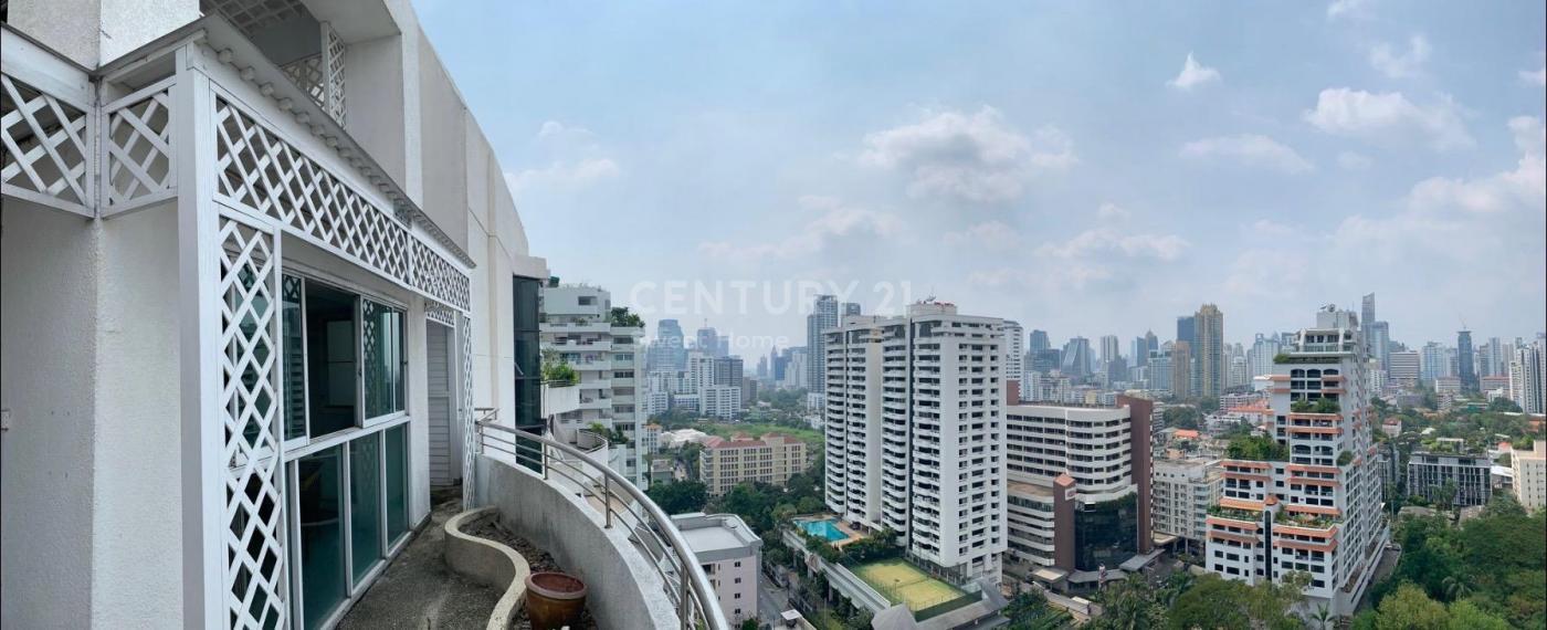 3 bedrooms For Sale in Phrom phong, Bangkok