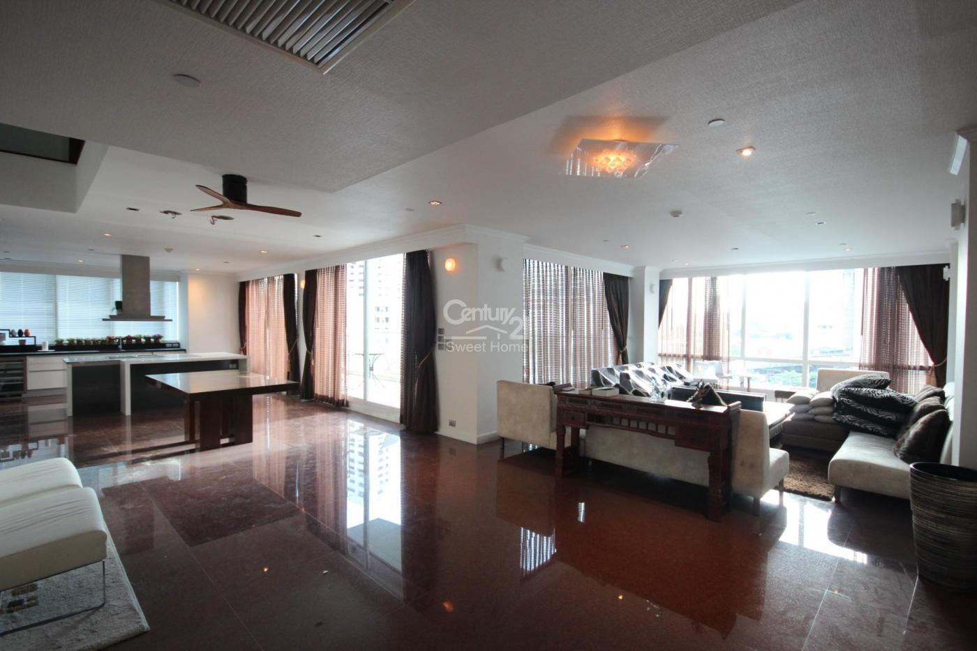 3 bedrooms For Rent in Phrom phong, Bangkok