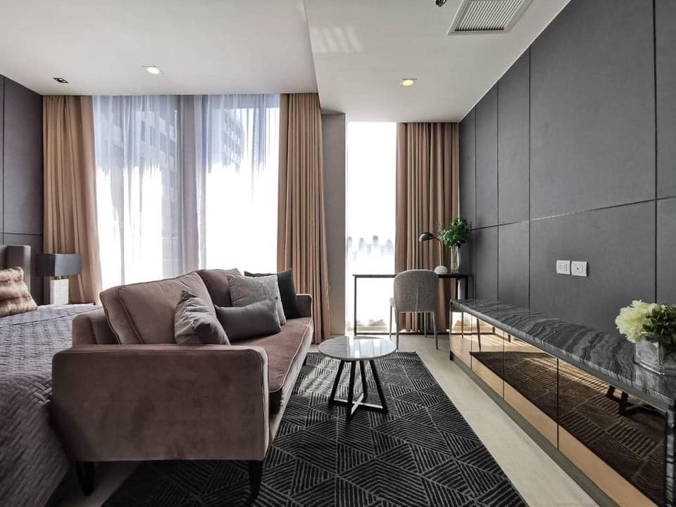 LTH2023 & LTH2024 – Noble Ploenchit FOR RENT&SALE 1 bed 1 bath size 53 Sq.M. BTS Phloen Chit station