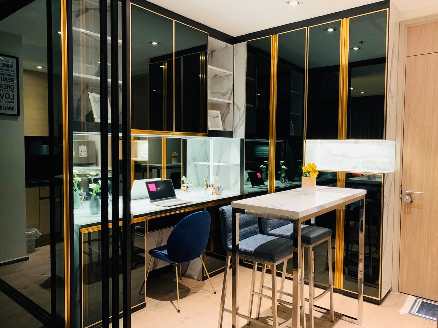 LTH2045<H1598 – Park 24 FOR RENT&SALE 1 bed 1 bath size 30 Sq.M. BTS Phrom Phong station