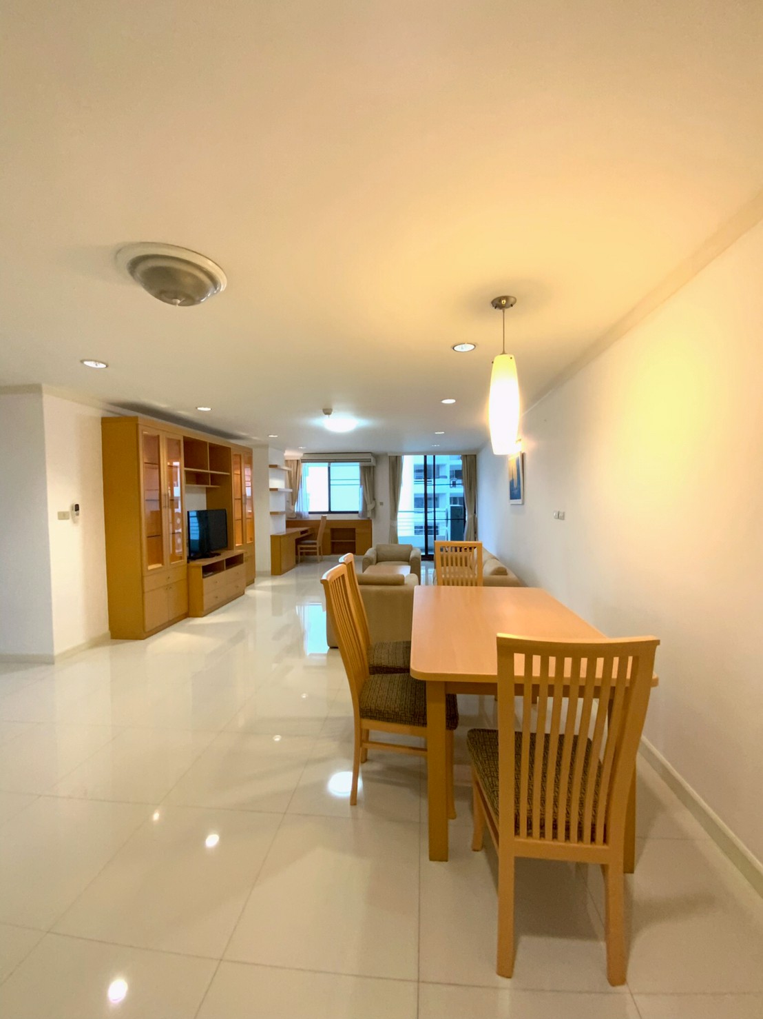Supalai place, Sukhumvit 39 for sale and rent
