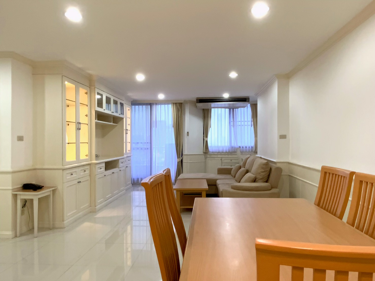 Supalai place, Sukhumvit 39 for sale and rent