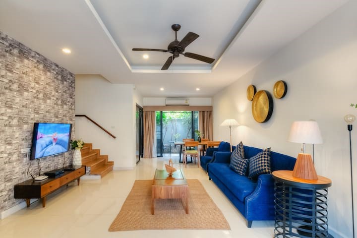 Townhome Villa in Laguna (ID: LG-017)