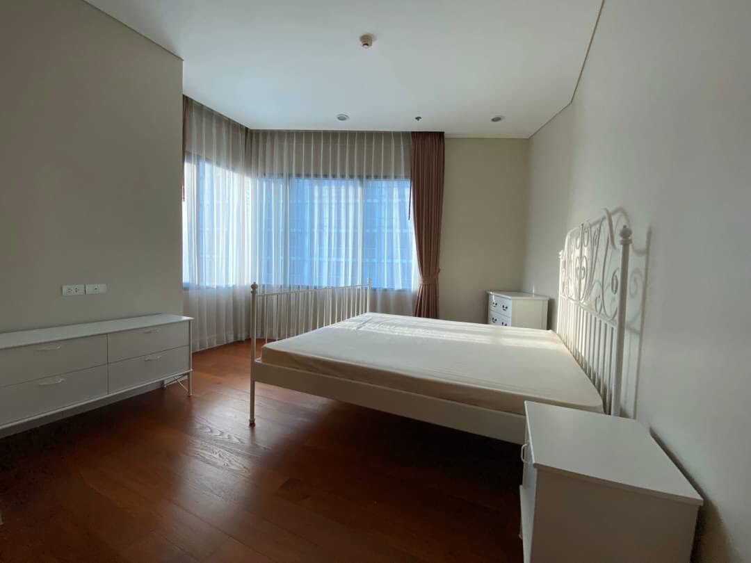 For Rent 2 bedrooms 2 bathrooms Bright 24 near BTS Phrom Phong Ref. A15210301