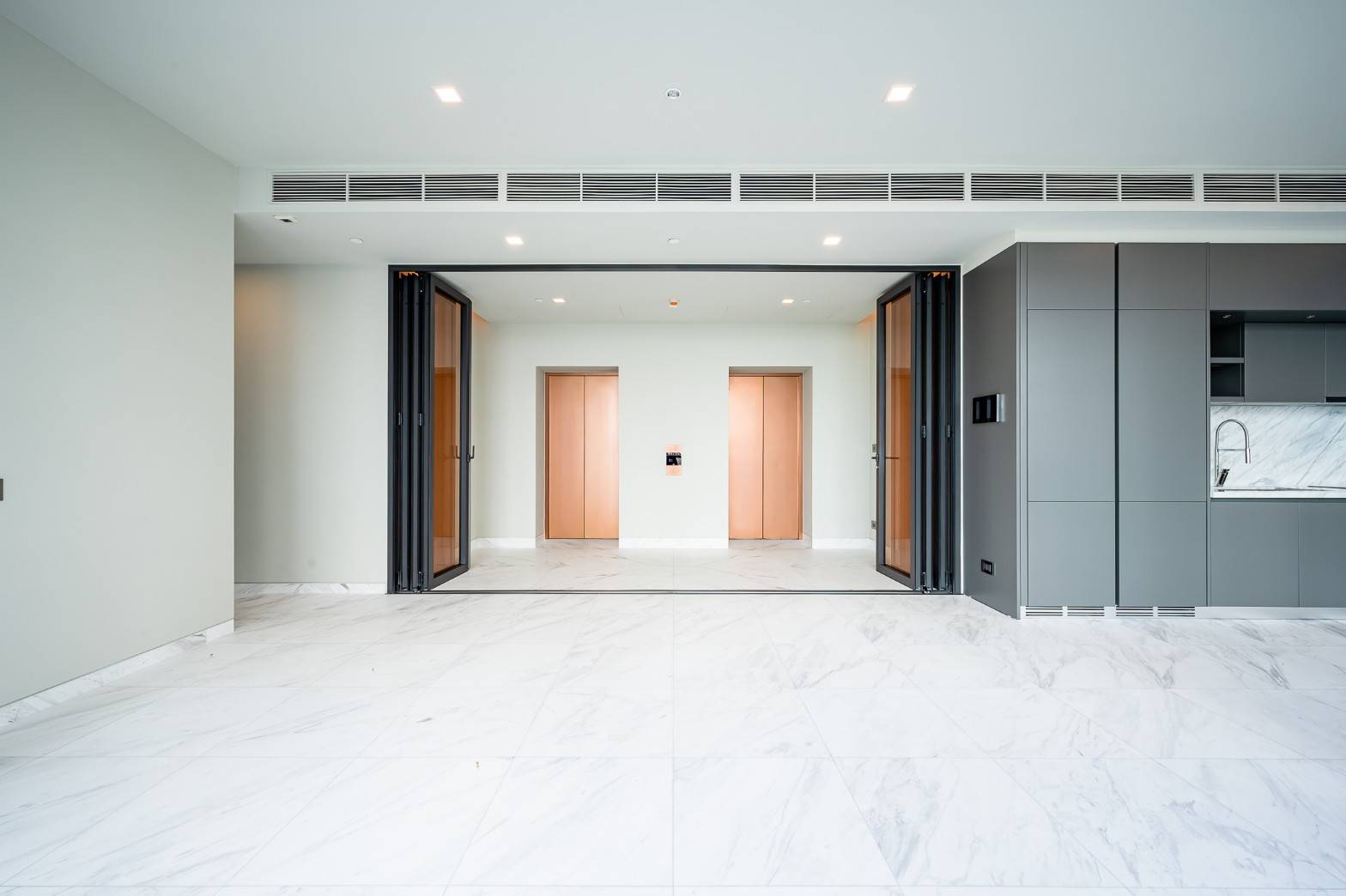 For Rent! The Monument Thong Lo (เดอะ โมนูเมนต์ ทองหล่อ) / 2 Bedrooms 2 Bathrooms / 125 Sq.m.