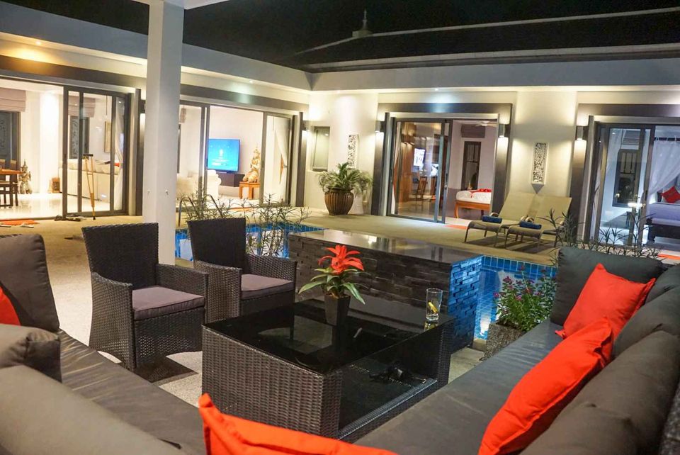 Beautiful 4 Bedrooms Villa in Rawai (ID: RW-066)