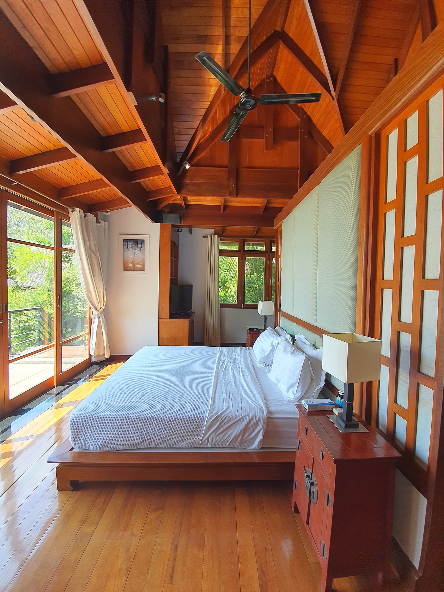 Stunning Sea View Villa in Surin (ID: SR-009)