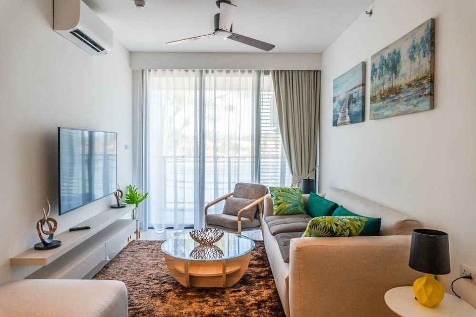 Lagoon View Condominium in Laguna (ID: LG-020)