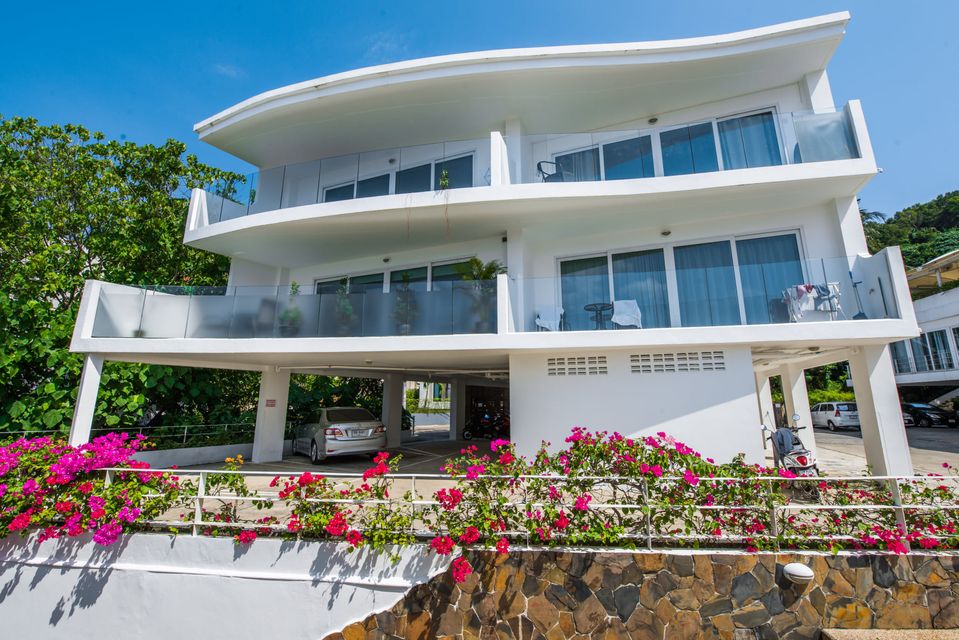 2 Bedrooms Seaview Condominium in Kata (ID: KTA-005)