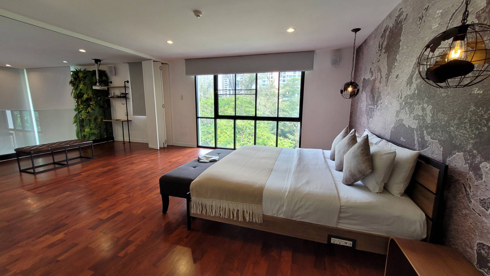 Modern Apartment in Soi Langsuan