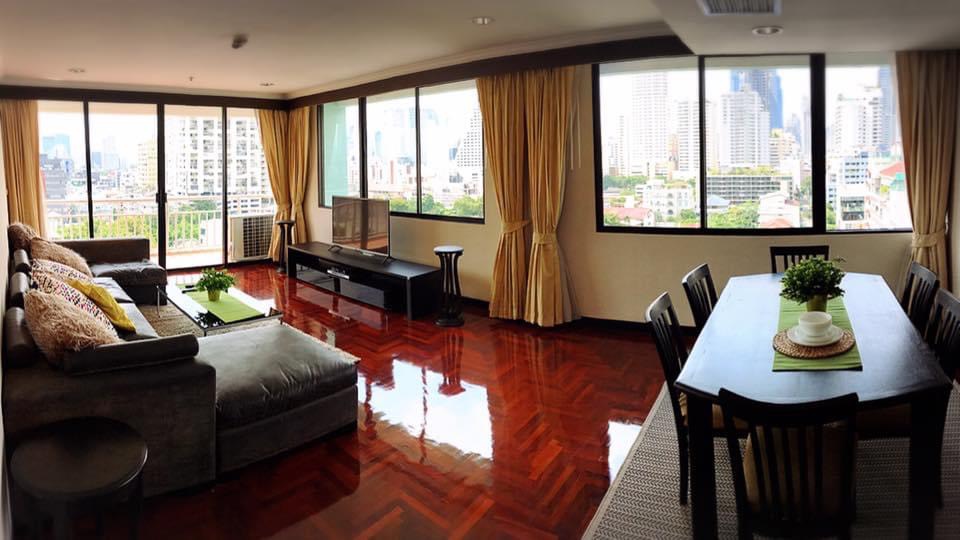 2bed2bath for sale with tenant at Lake Green