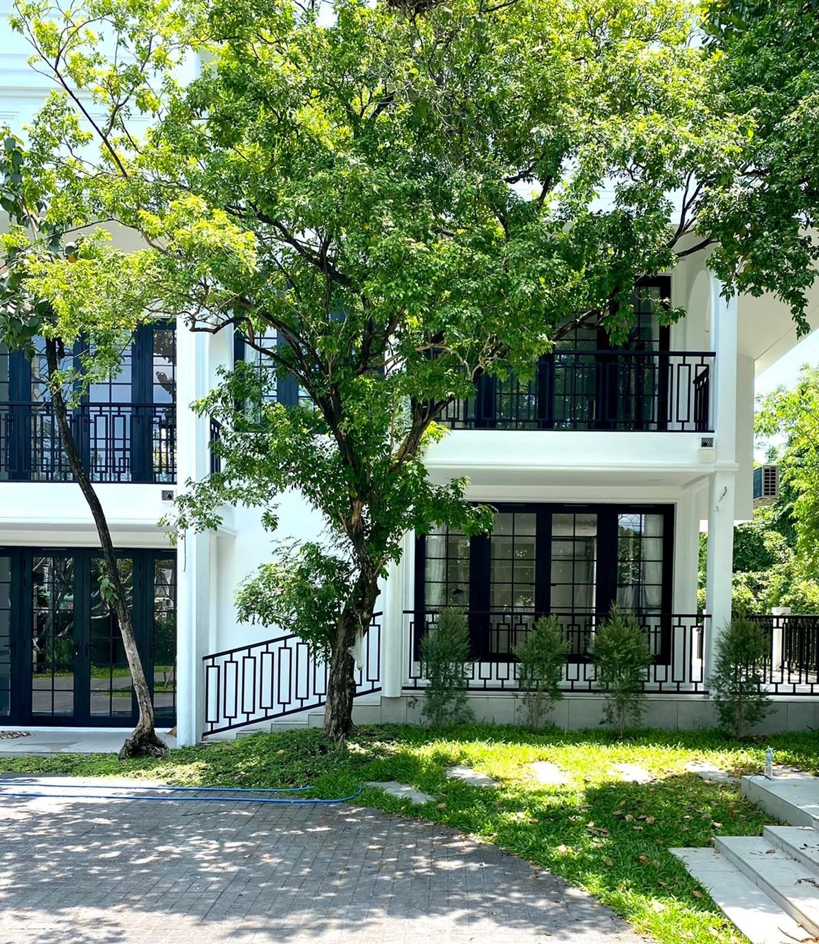 LTH3582 – Boutique House FOR RENT in Onnut area 5 Beds 5 Baths size 310 SQ.M. Nearby BTS Onnut station ONLY 150k/Month