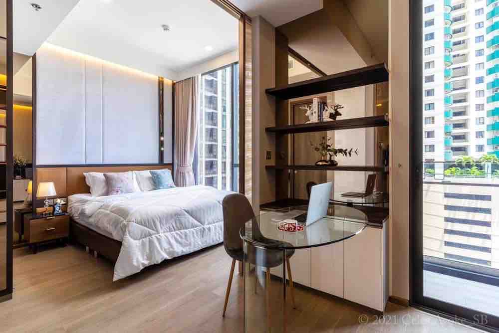 Celes Asoke beautiful as the sample room.