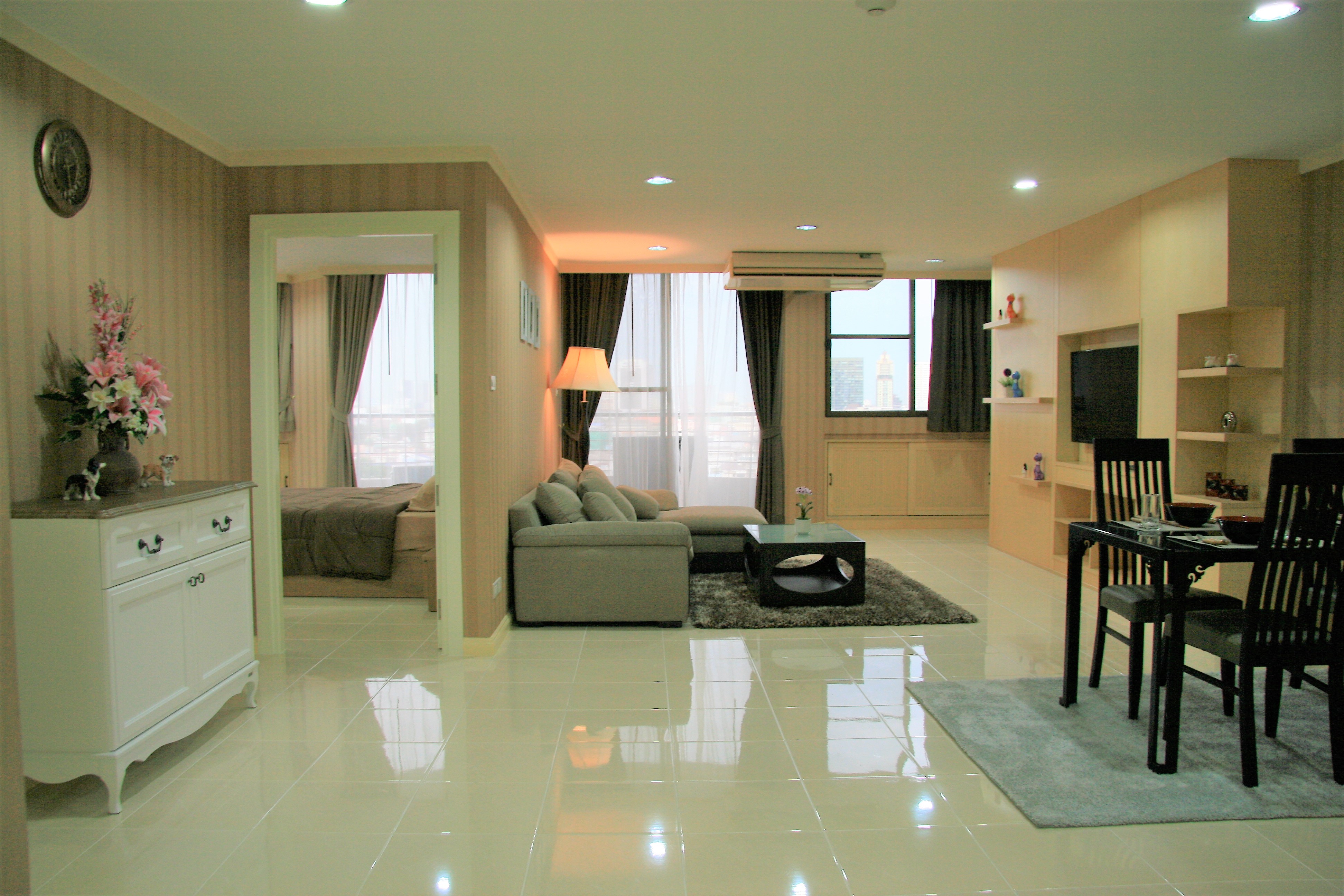 Supalai Place Sukhumvit 39