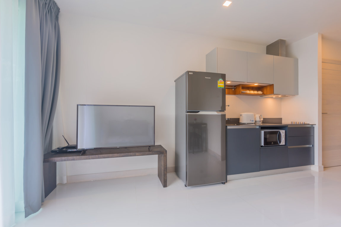 Studio Condominium with terrace in Karon beach