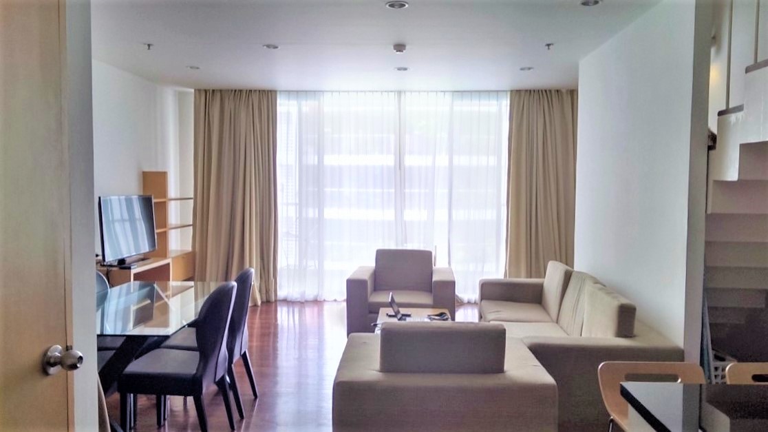 Apartment in Ekamai
