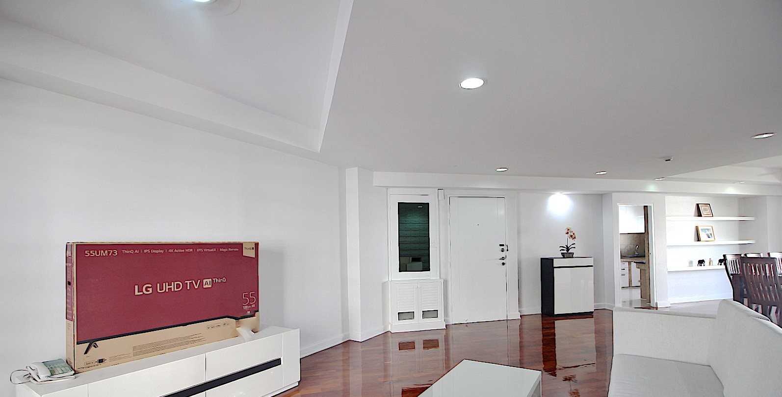 Apartment in Asoke