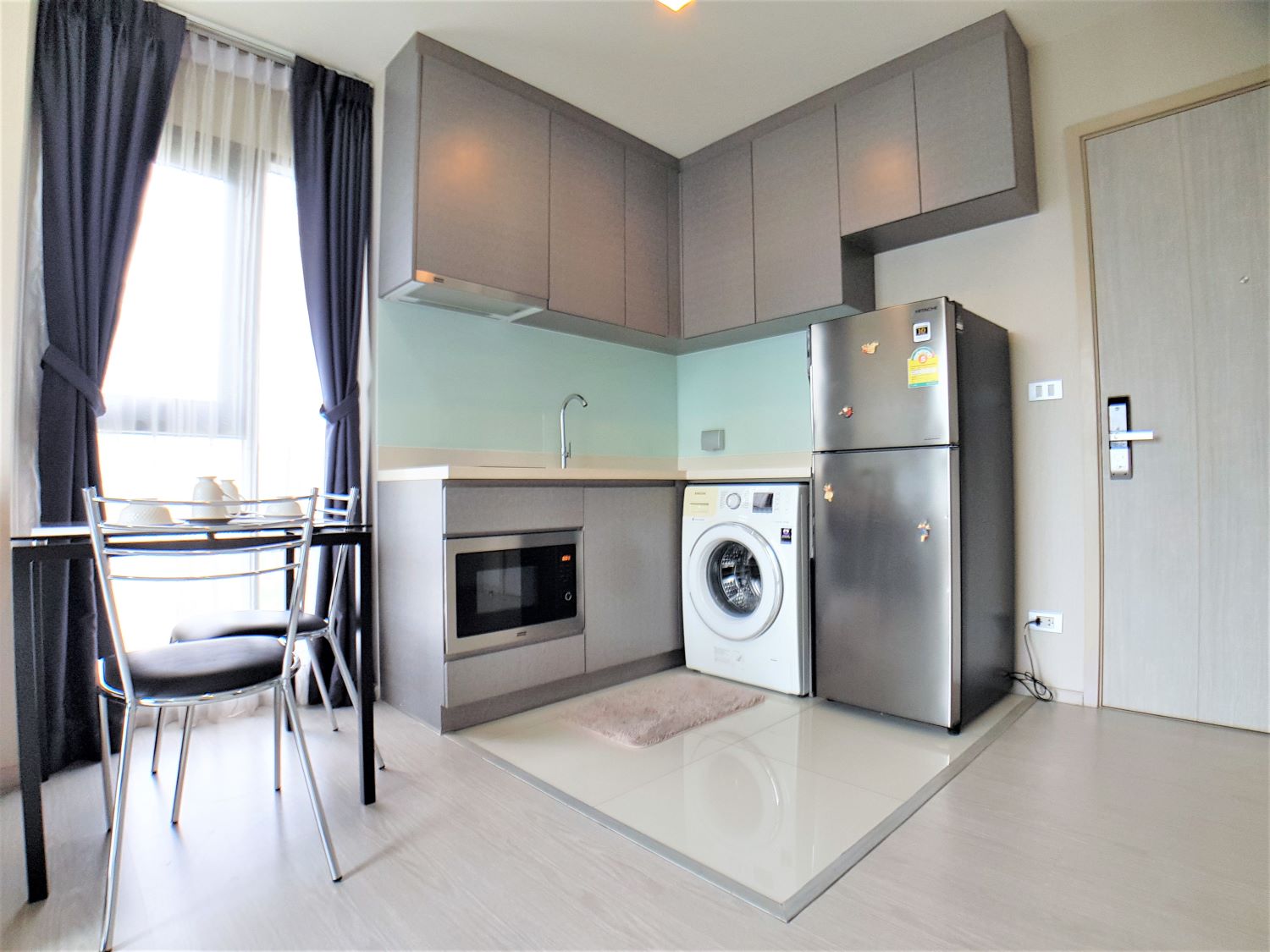 1 BR for rent at Rhythm Sukhumvit 36-38 close to BTS Thong lo