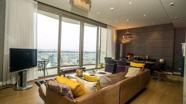 Magnolias Waterfront Residences