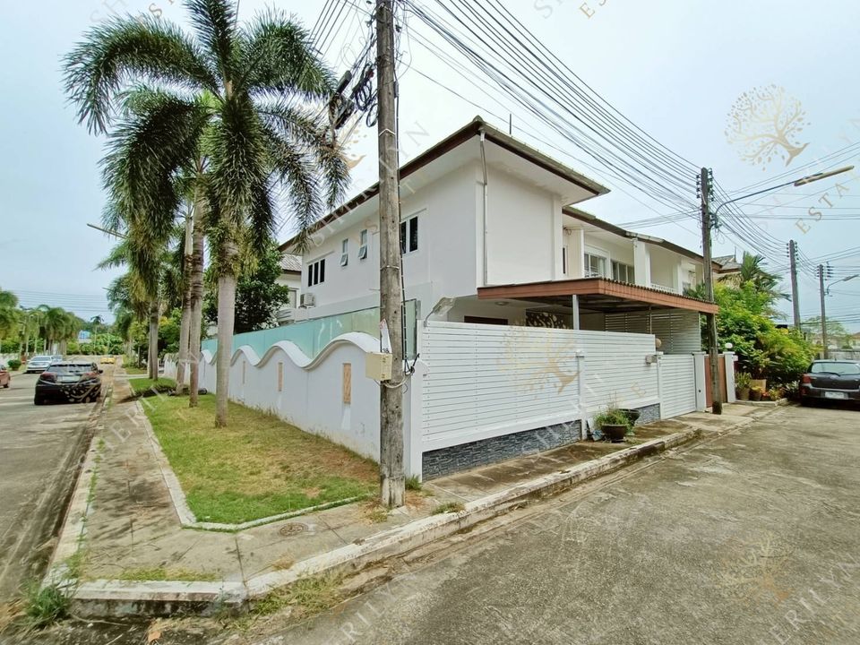 Cozy & Quiet 3 bedrooms Pool House
