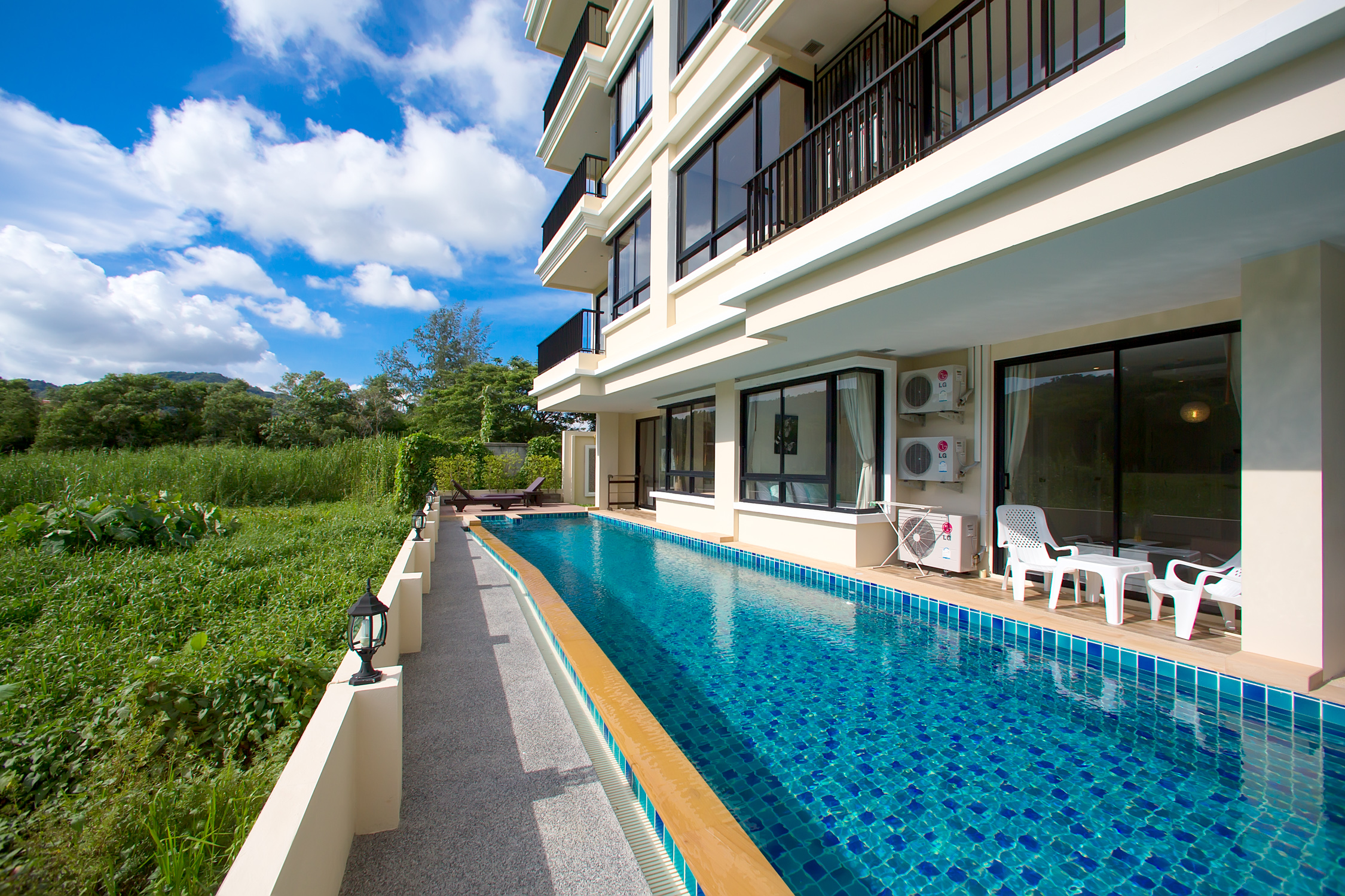 Pool access 2 Bedroom apartment (RW-186)