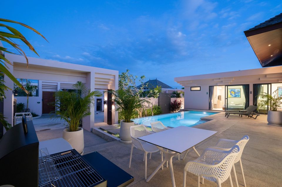 Modern Pool Villa in Pasak