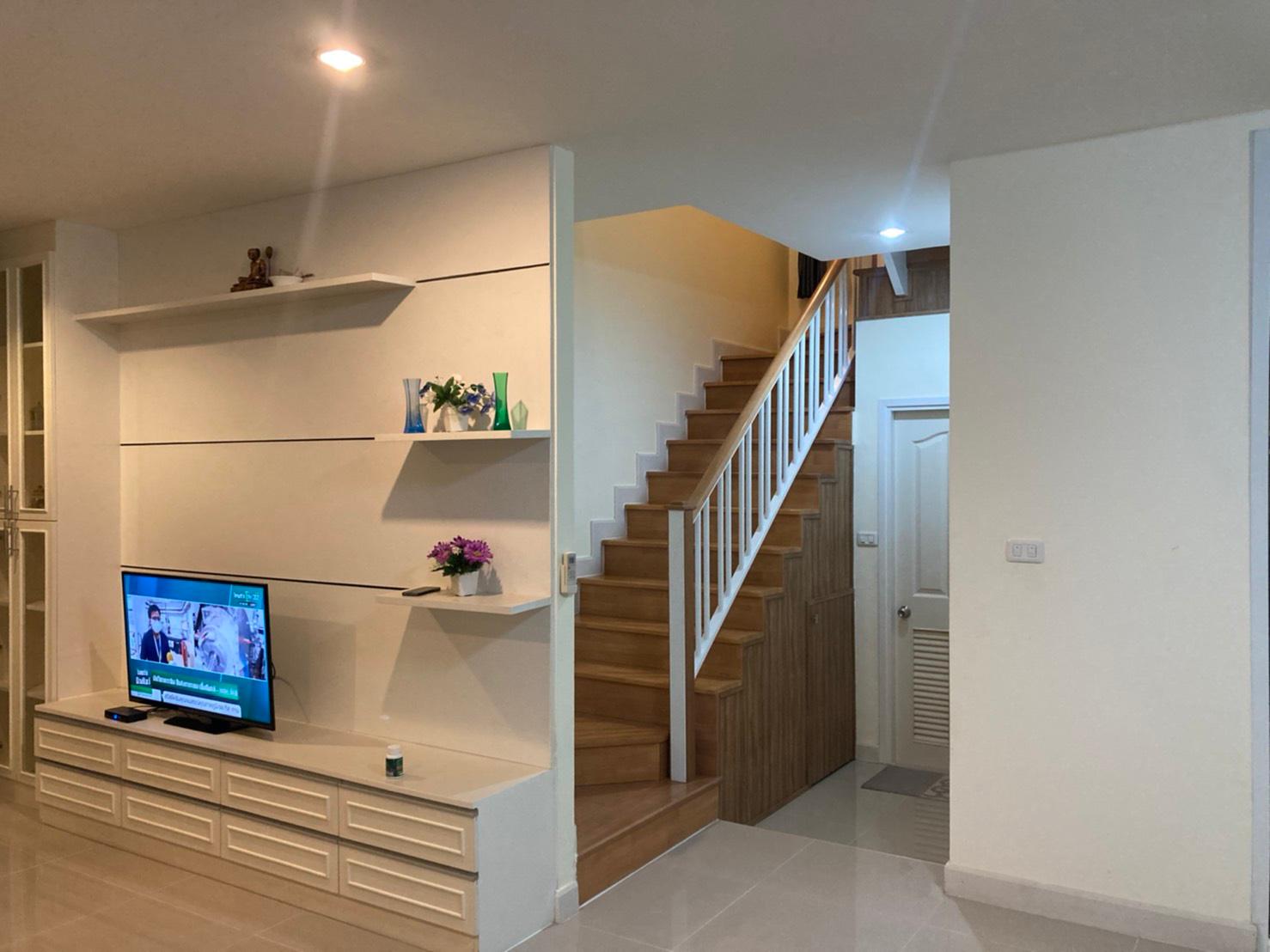 House fir rent in Kathu ID KT-046