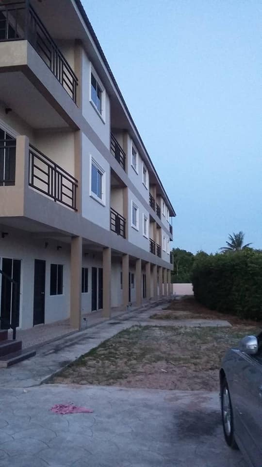 sale land and Apartment 3floor 16 rooms South Pattaya