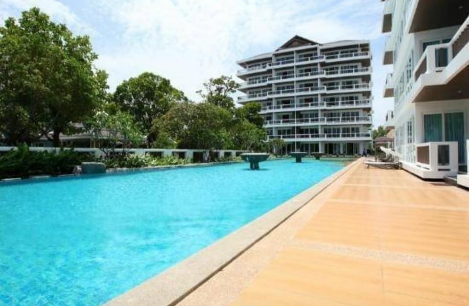 The Sand Beach Hotel Pattaya