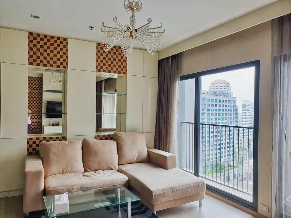 Noble Remix Thonglor