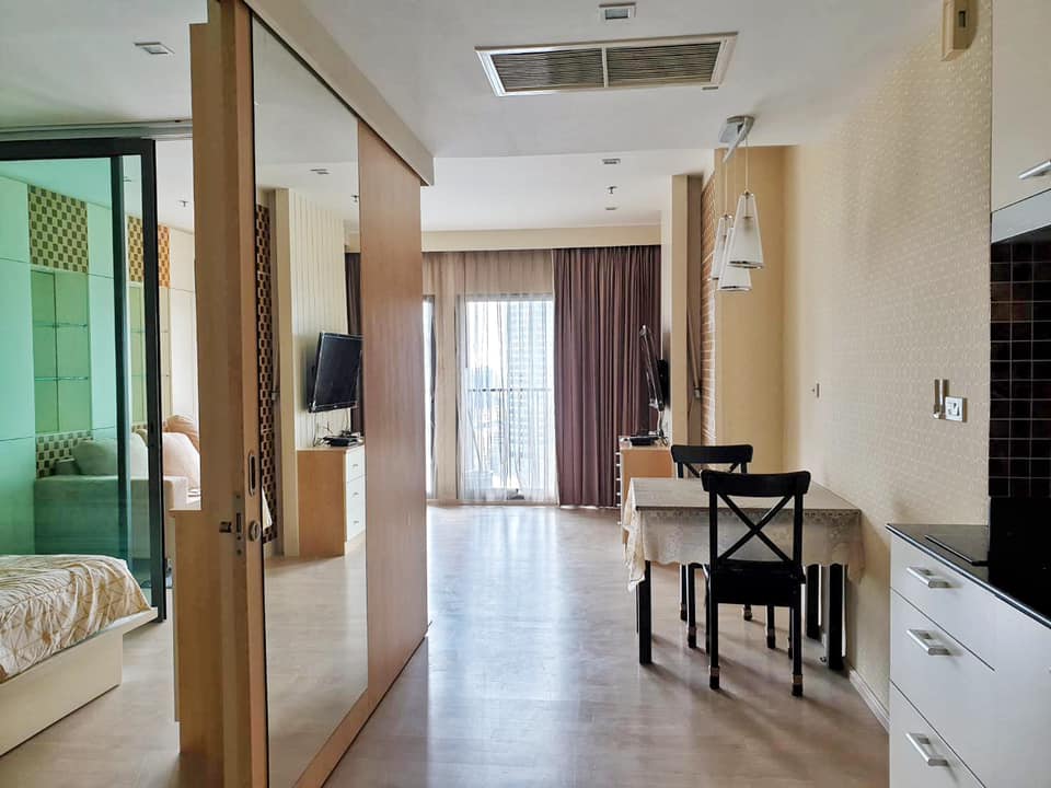 Noble Remix Thonglor