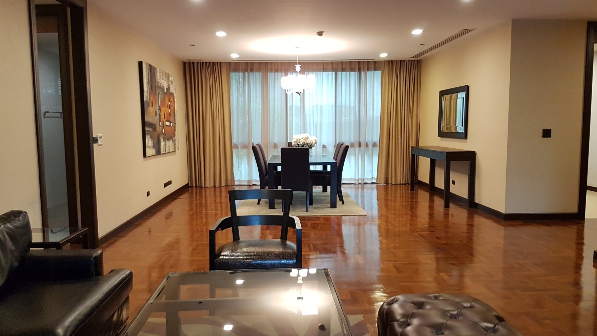 Modern Apartment in Ekamai