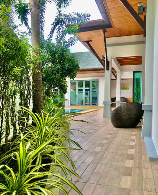 Newly Renovated 3 bedrooms Pool villa for rent in Rawai RW-197