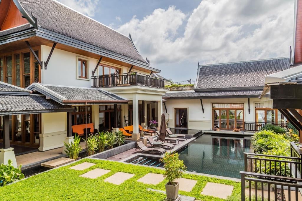 5 Bedrooms Thai Pavilion Style With Private Pool Villa