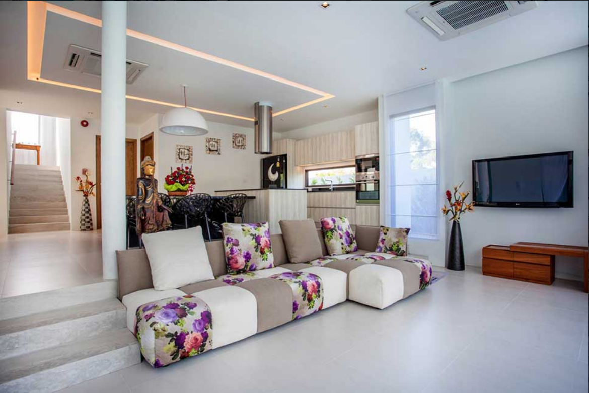 Boutique 3 bedrooms Pool villa for rent in Nai Harn NH-059