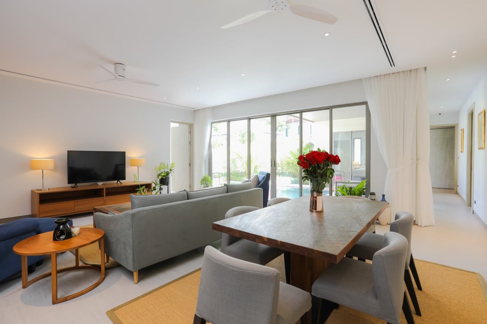 Modern 3 Bedrooms With Private Pool Villa