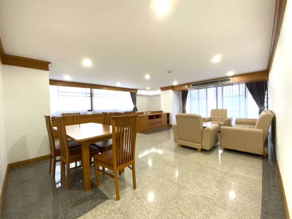 2 bed 2 bath at Sukhumvit