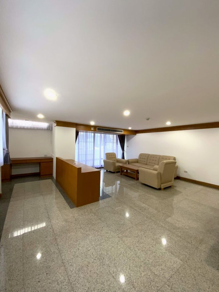 2 bed 2 bath at Sukhumvit