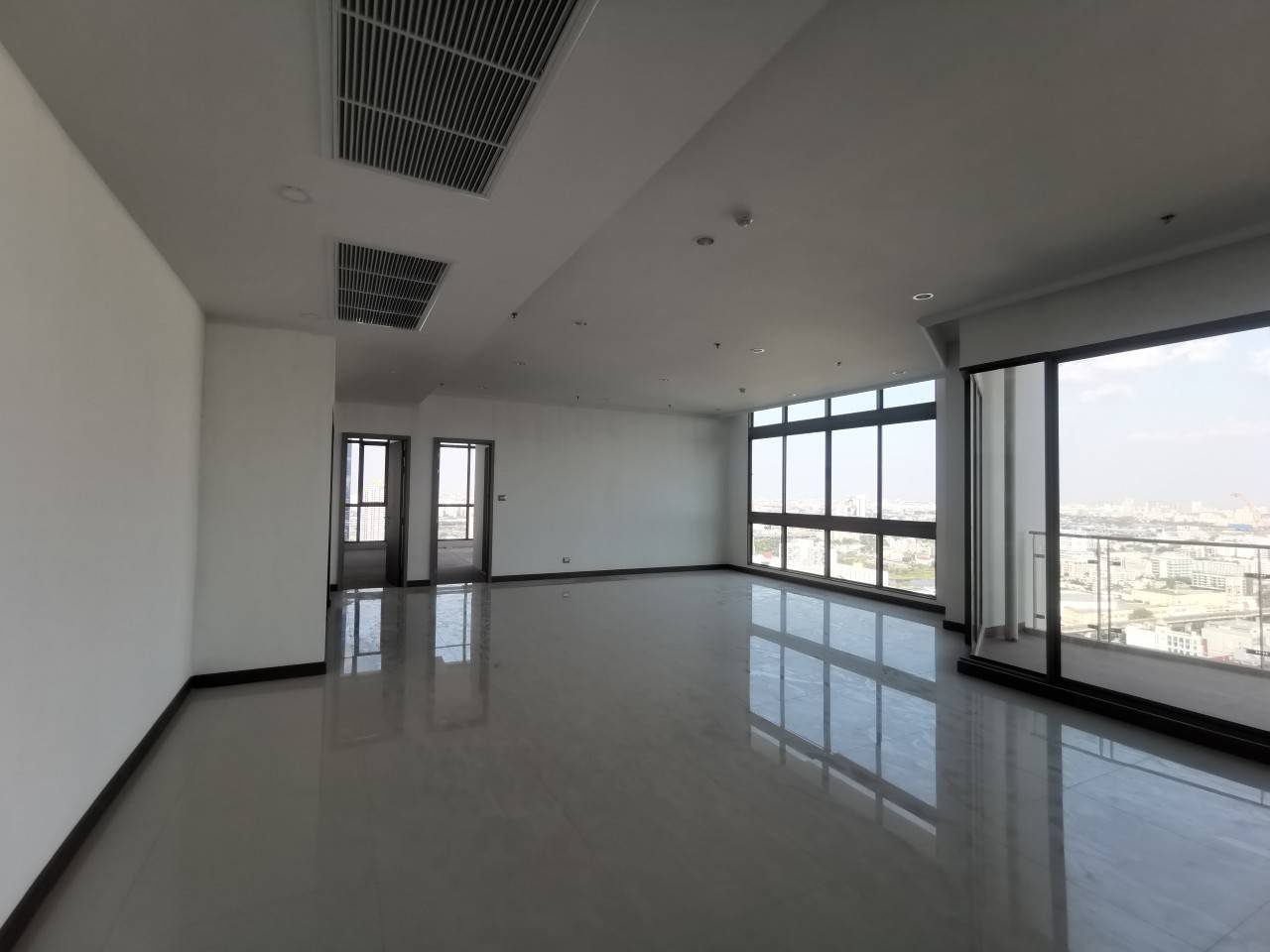 Stunning Penthouse in the Heart of Sukhumvit - Supalai Oriental