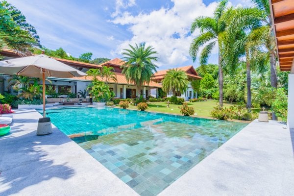 5 Bedrooms Balinese Residence in Hua Hin