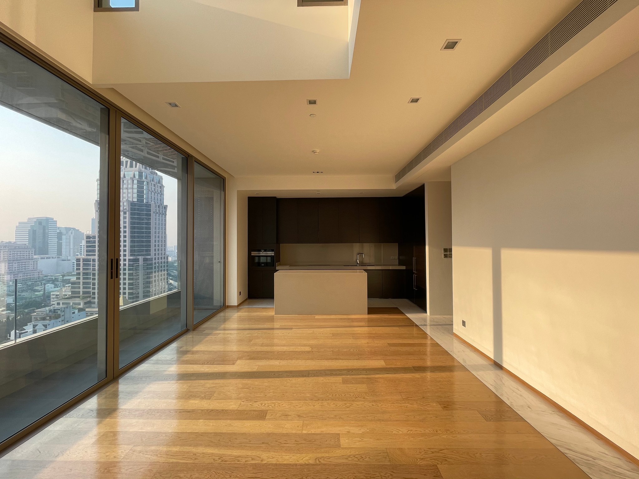 RARE UNIT! For Rent Saladaeng One (Duplex) Modern luxury style, Beautiful decoration and READY TO RENT!!