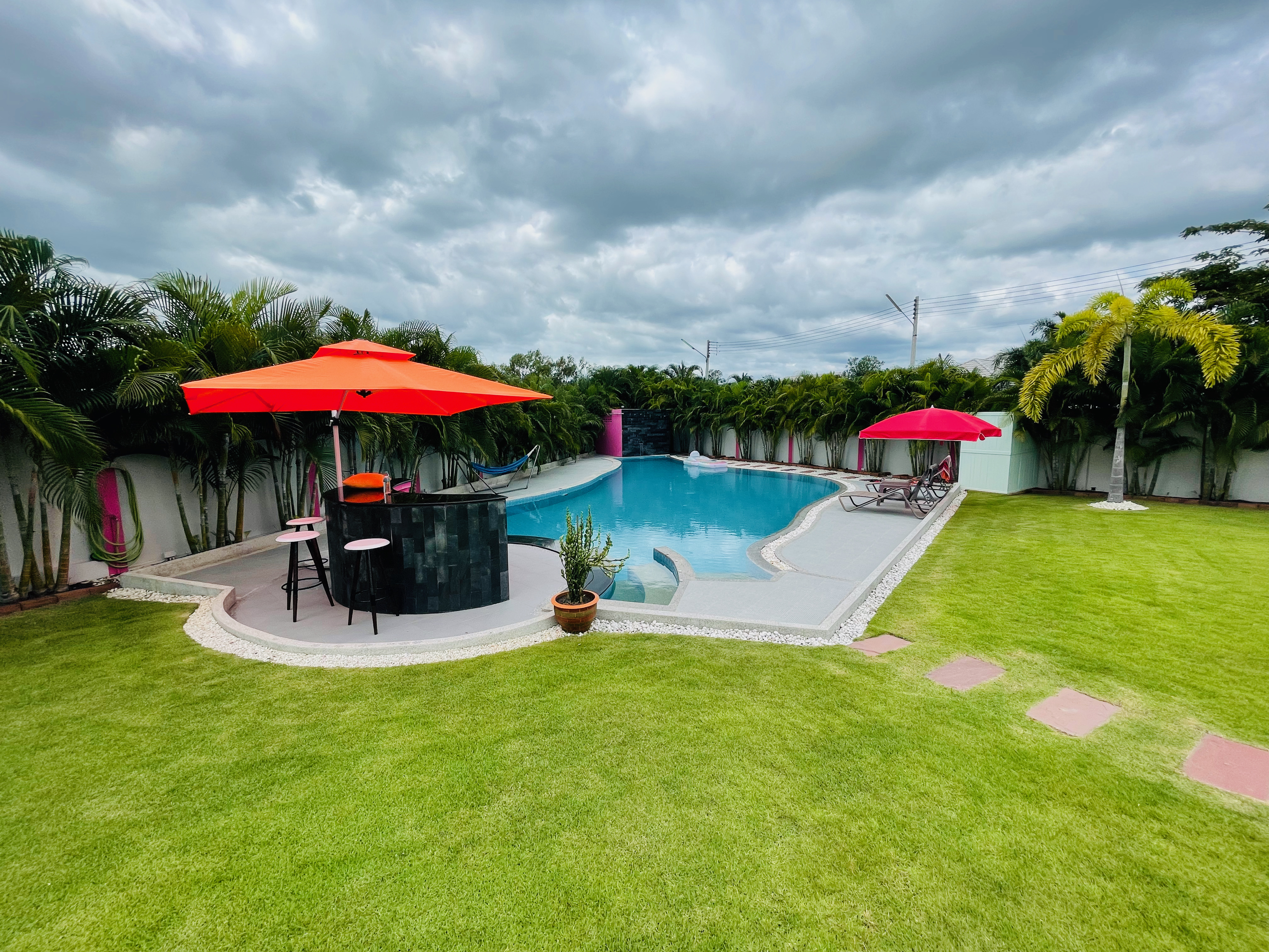 Gorgeous Pool Villa @ 10 min from Hua Hin center