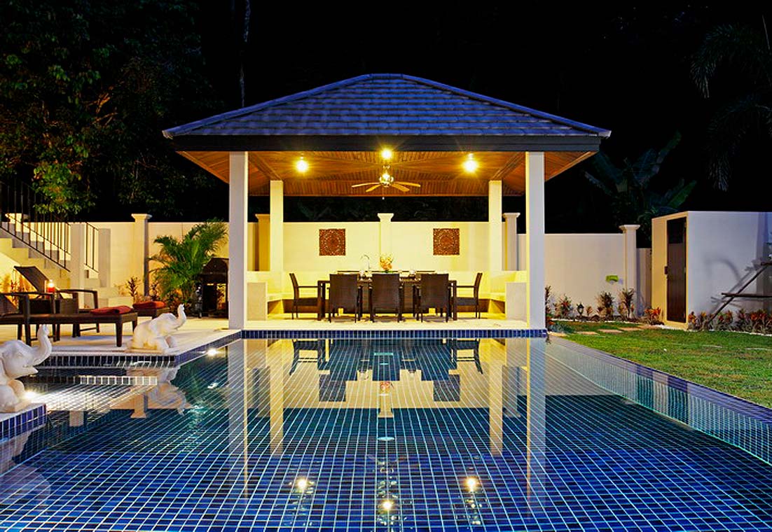 8 bedrooms Pool Villa for rent in Rawai