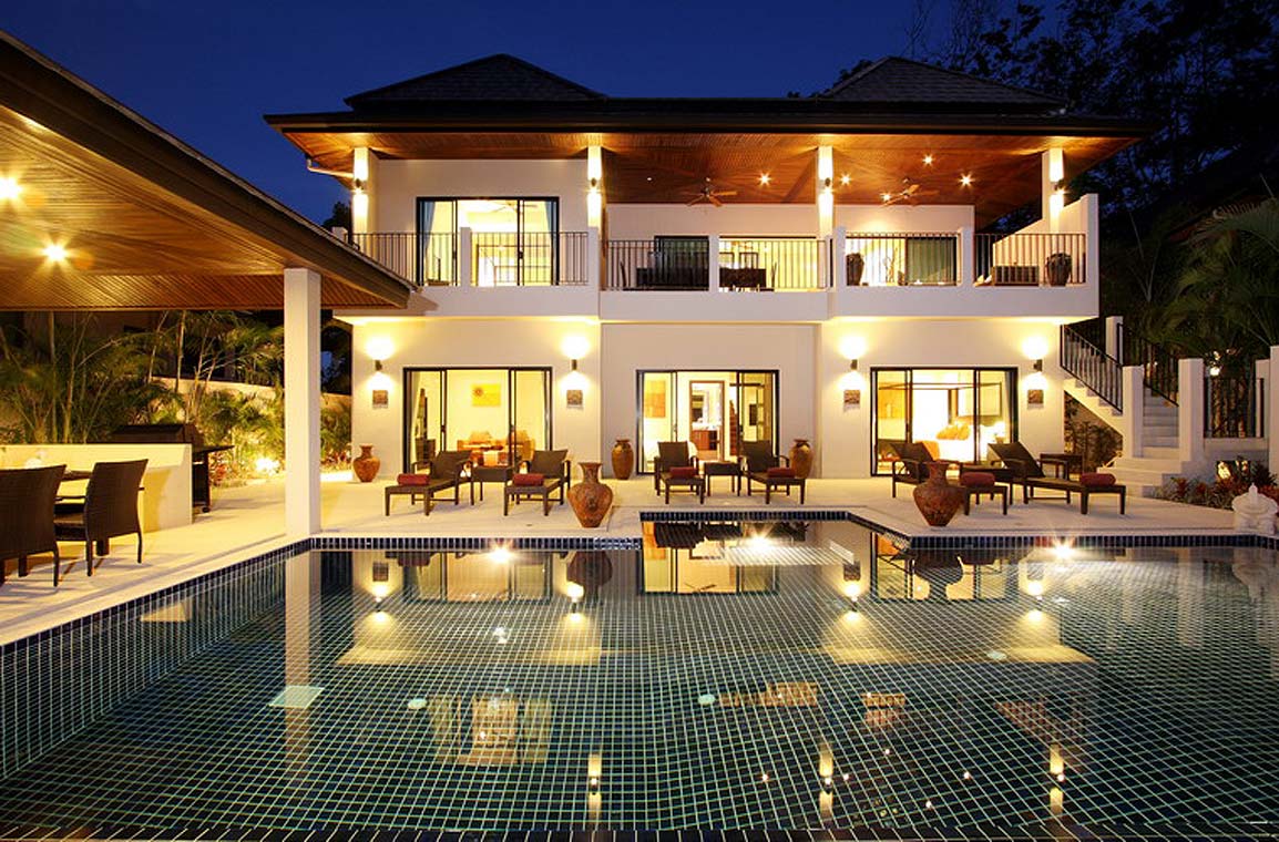 8 bedrooms Pool Villa for rent in Rawai