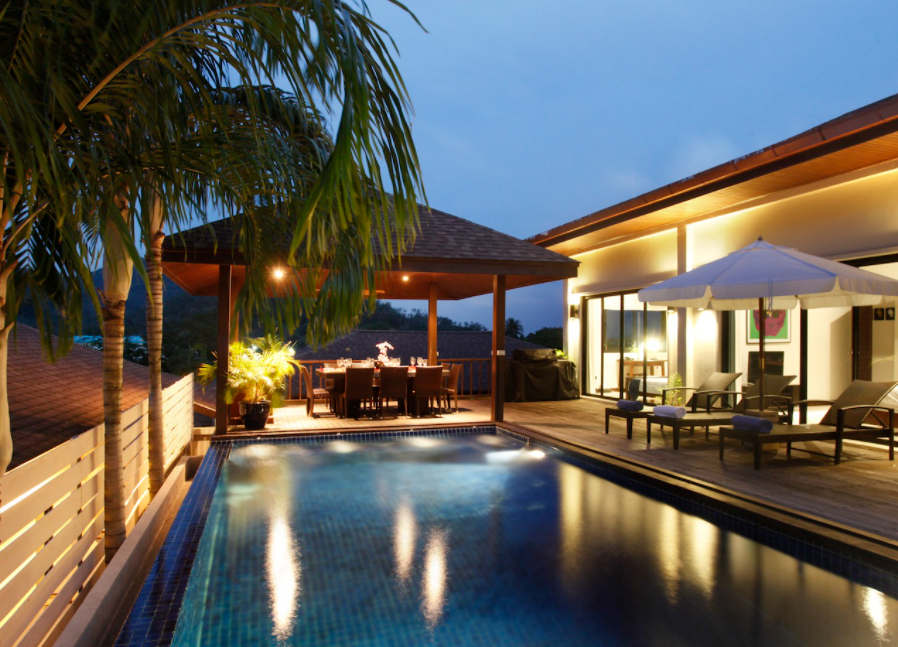 6 Bedrooms Private pool villa for rent in Rawai