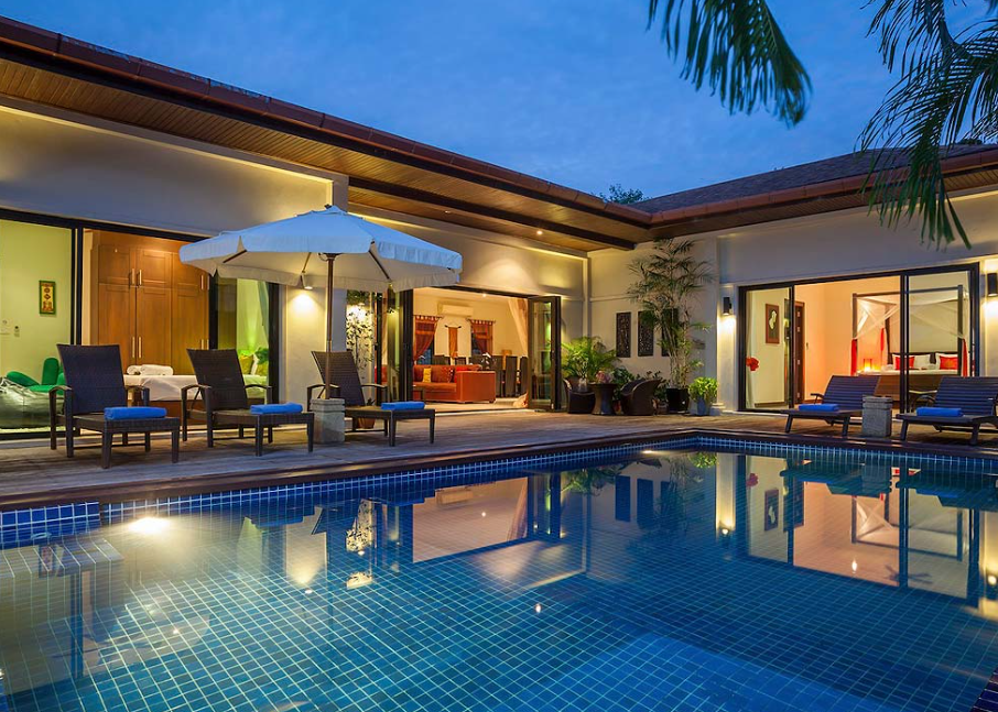 6 Bedrooms Private pool villa for rent in Rawai