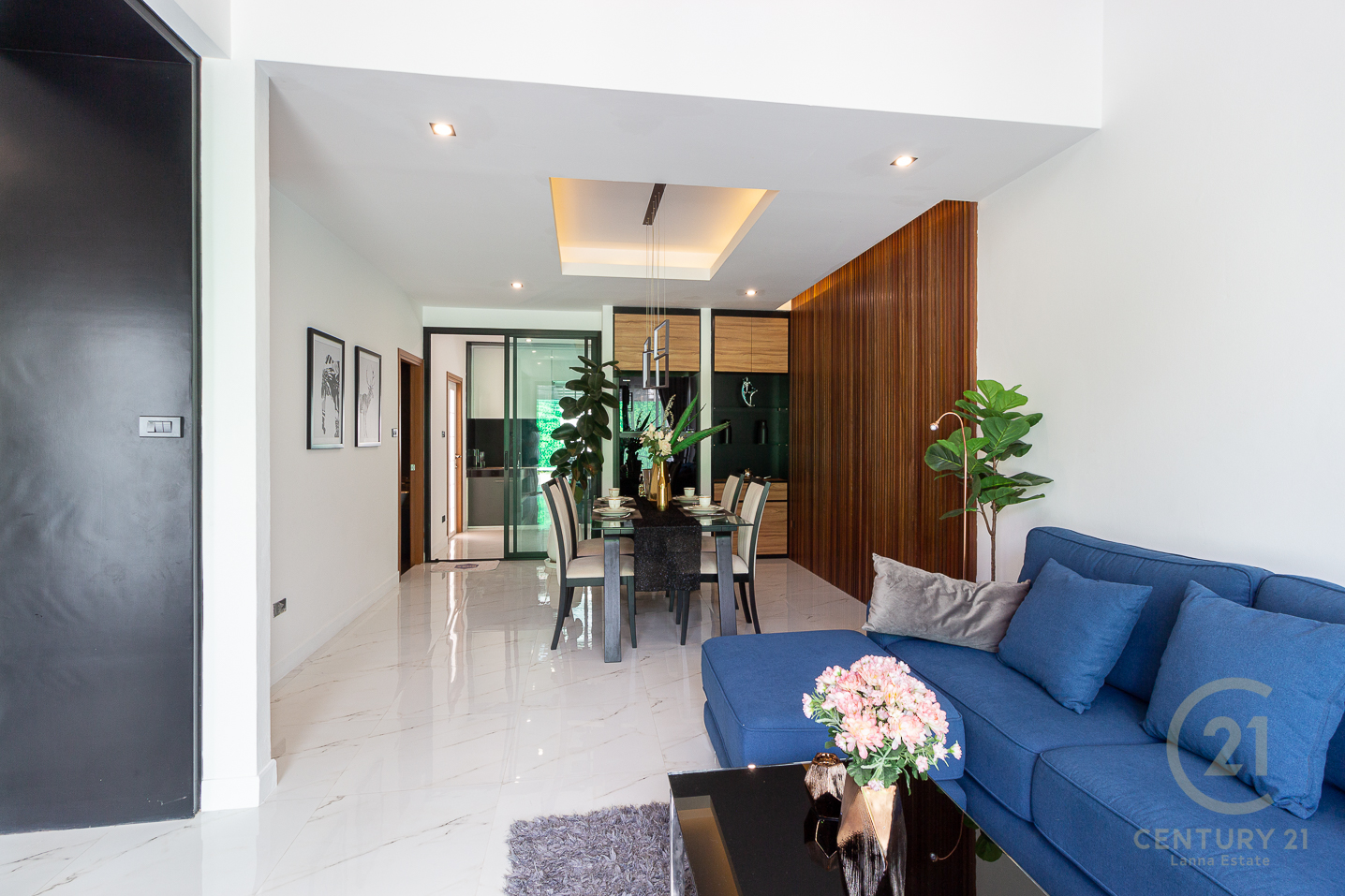 Brand new modern 3-storey Townhouses for SALE near Payap University in San Sai