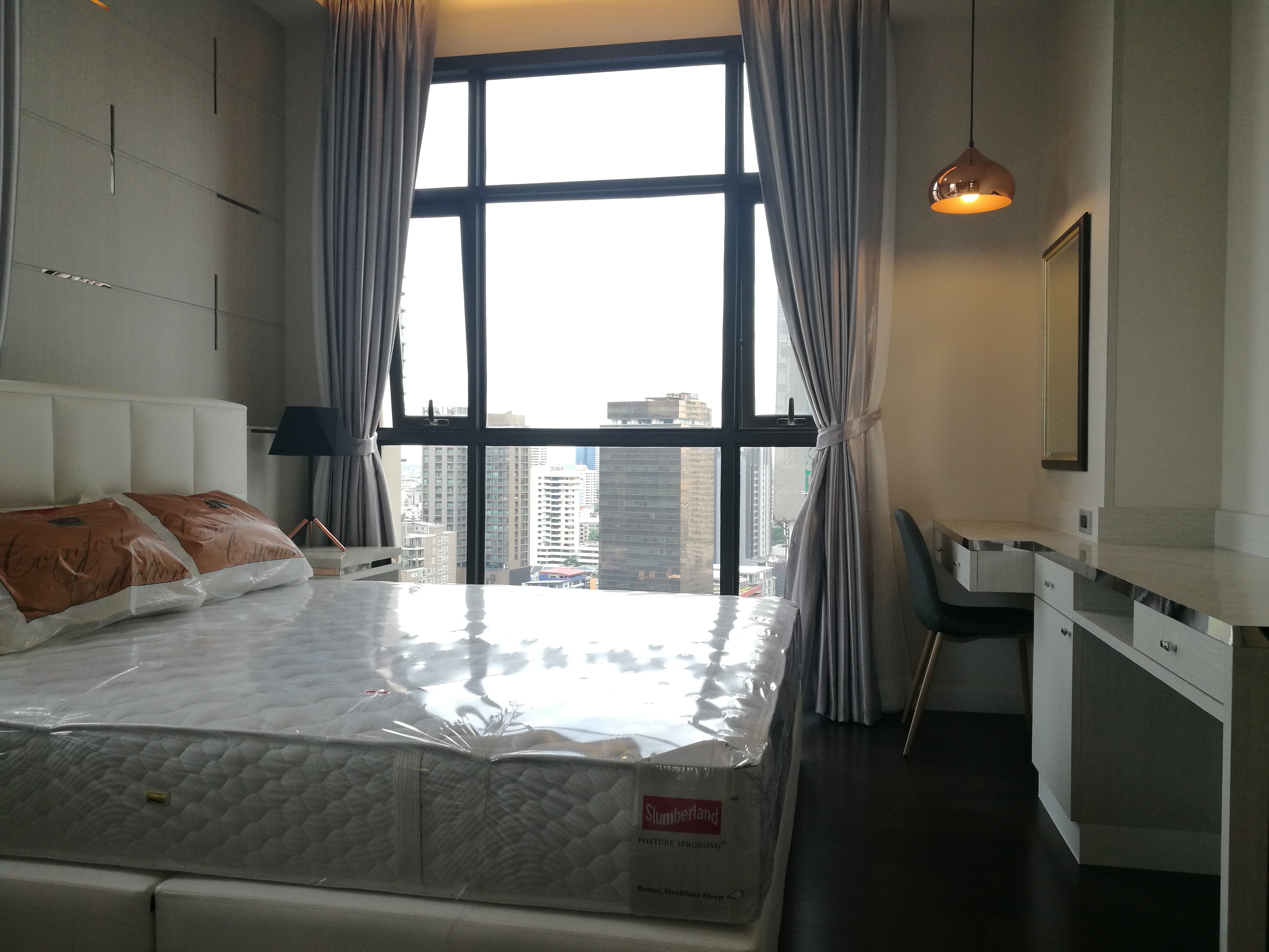 XXIX by Sansiri 2 Bedroom Unit For Rent (Next to EmQuartier)
