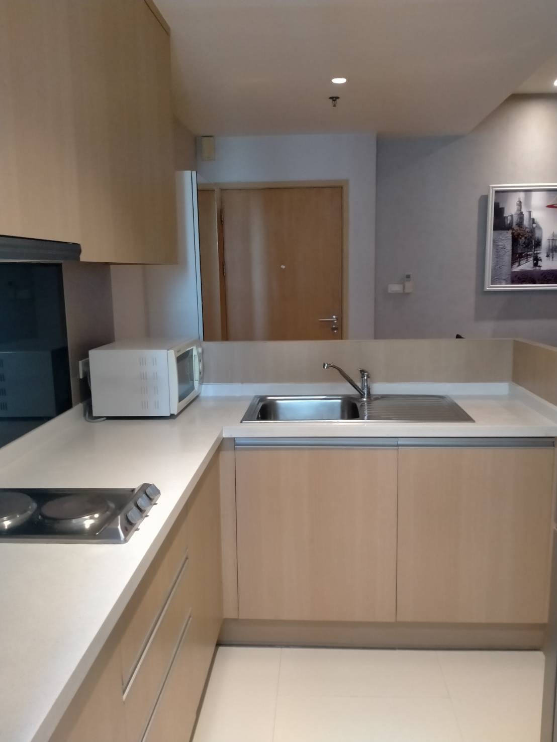 Villa Ratchatewi 1 Bedroom High Floor Unit For Rent